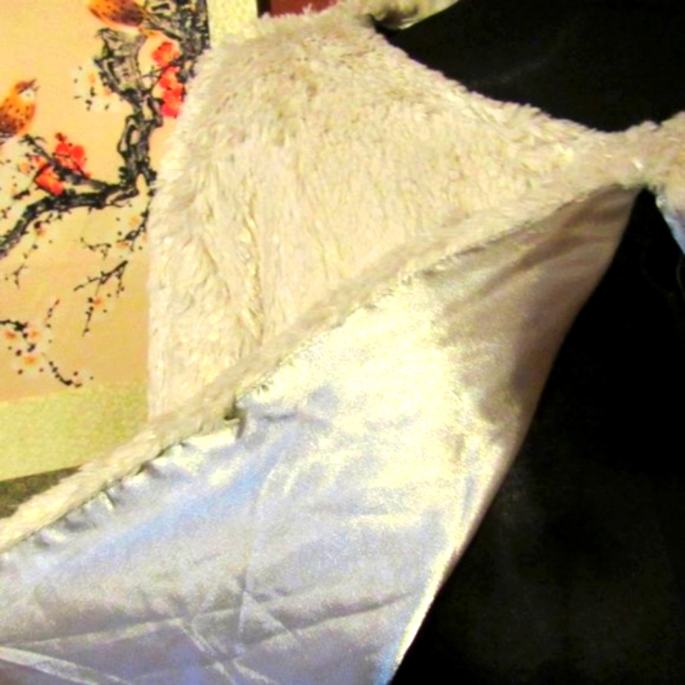 🪽 Cream Faux Fur Evening Jacket with Mocha Satin Lining - MJ - Picture 10 of 15